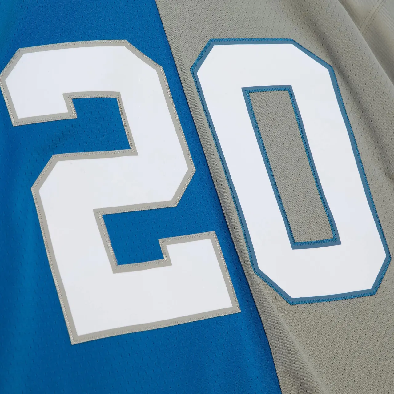 Barry Sanders Detroit Lions Mitchell & Ness 1996 Split Legacy Replica Jersey - Silver/Blue - Image 5
