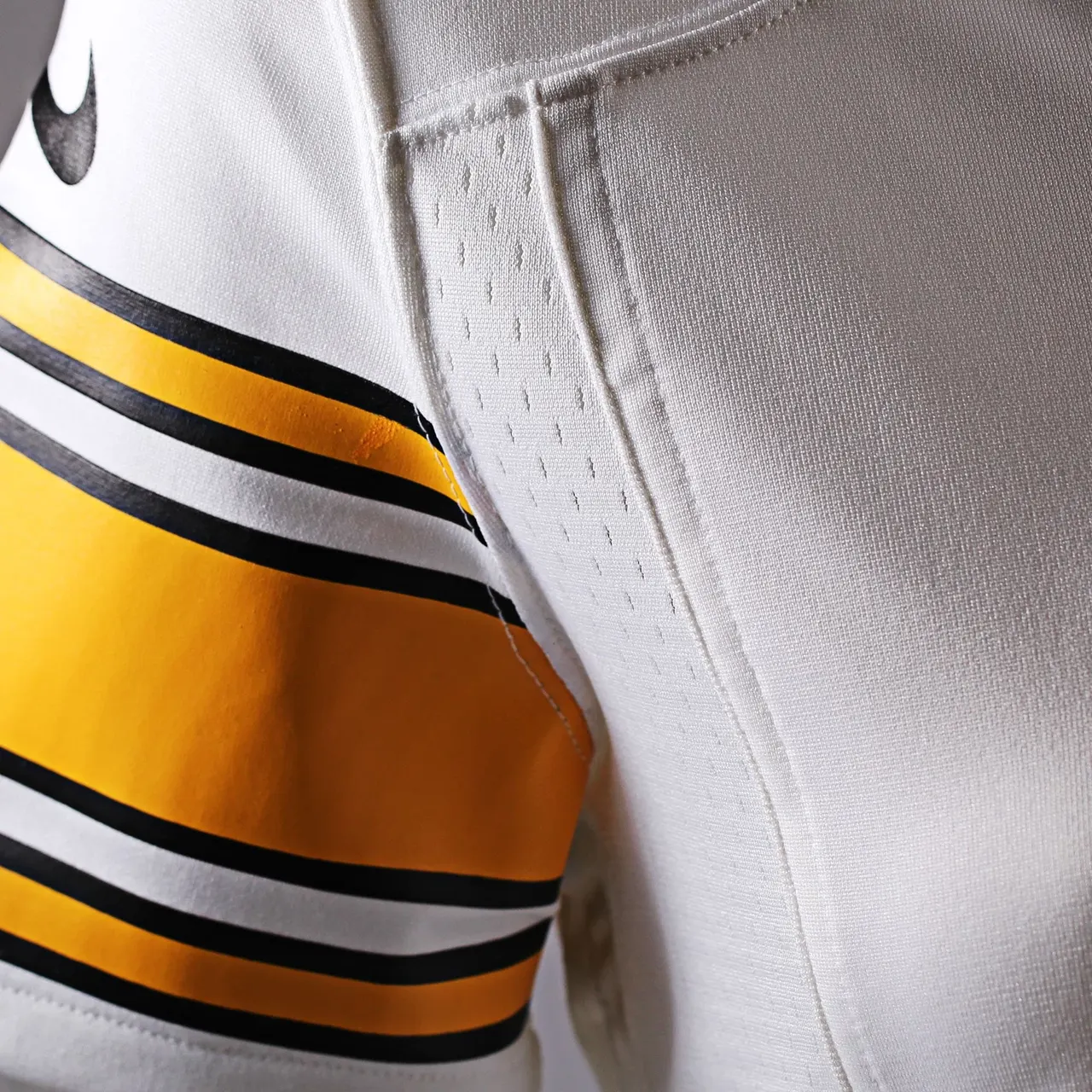 Ben Roethlisberger Pittsburgh Steelers Nike Women's Game Jersey - White - Image 9